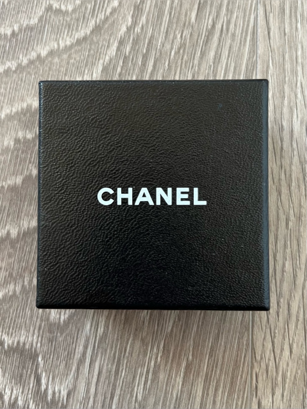 Chanel Box (BB337)